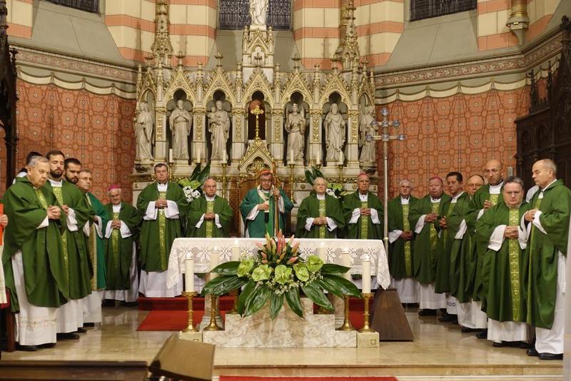 Biskupi BK BiH u sarajevskoj katedrali slavili misu uoči 77. redovitog zasjedanja