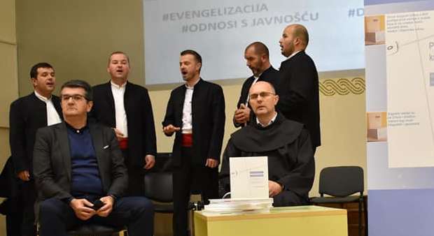 Tolle lege/Uzmi i čitaj 3. 12. 2019. – Fra Mario Knezović: Evangelizacija u digitalnom dobu