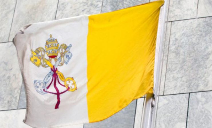 U Vatikanu zastave na pola koplja u znak solidarnosti sa žrtvama pandemije